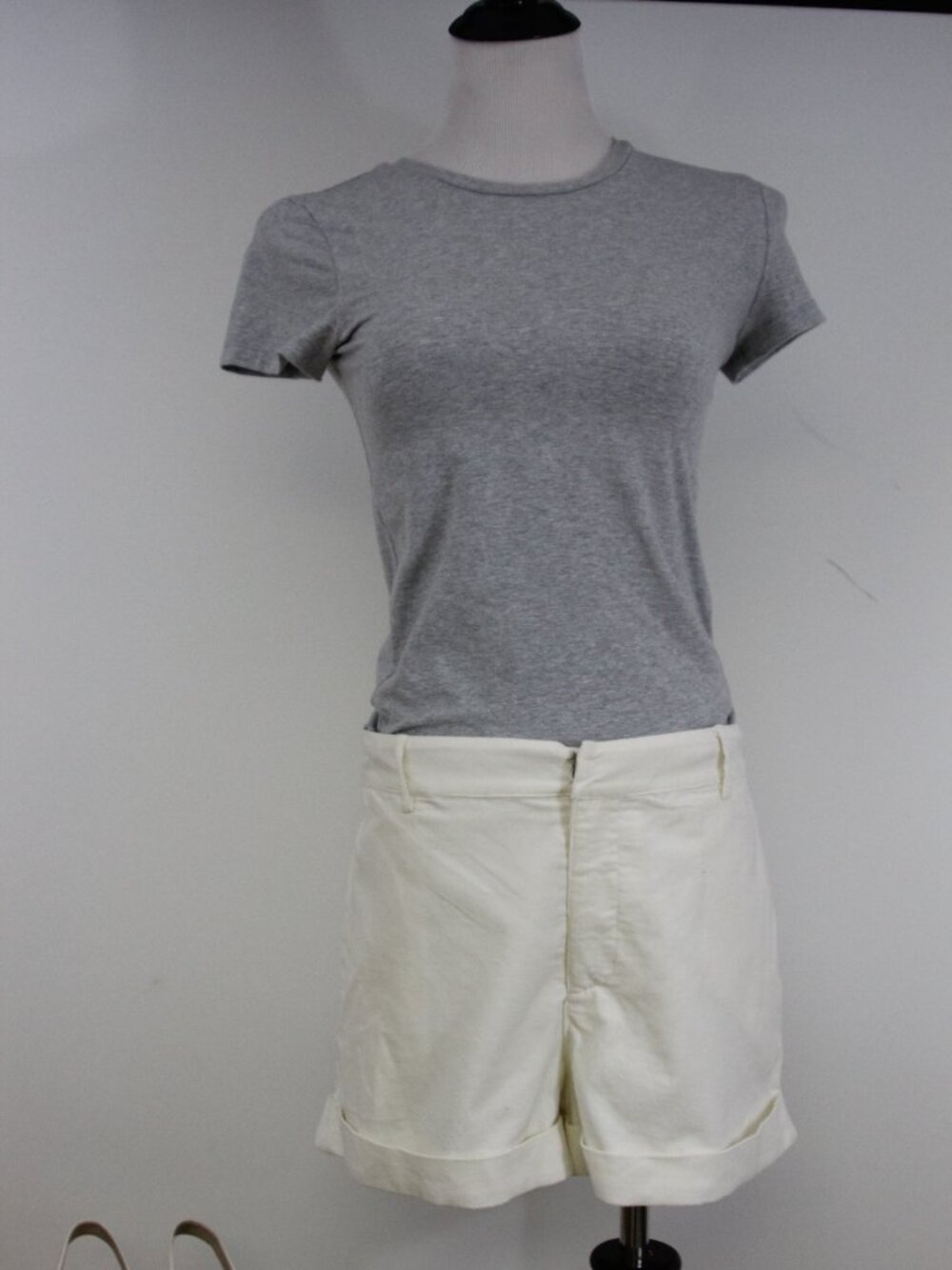 Aritzia TNA Heather Gray Fitted Crew Neck Tee Stretch Basic Baby T-Shirt Small